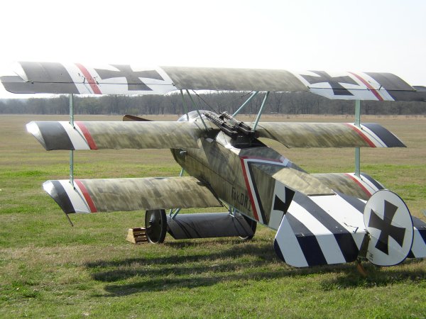 Fokker in sunshine